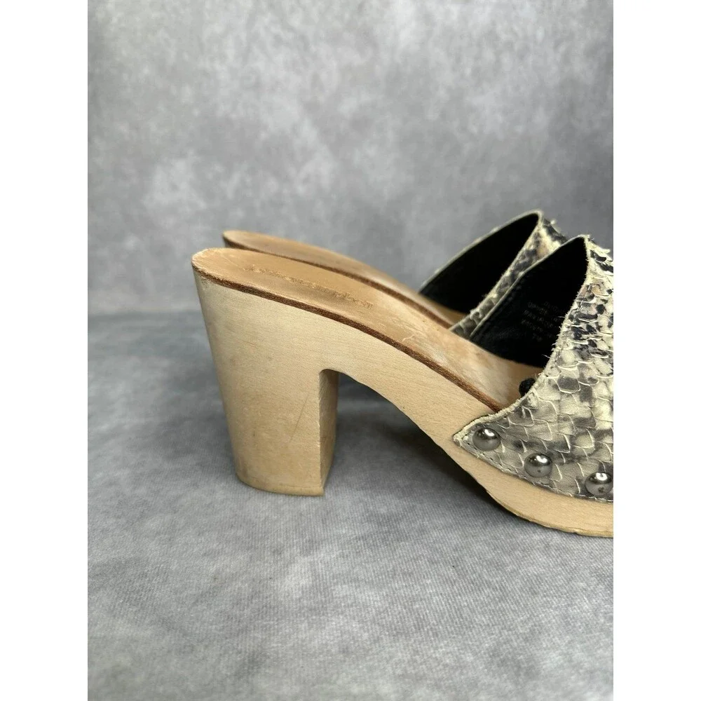 Jeffrey Campbell dlight reptile skin wooden clog sz7